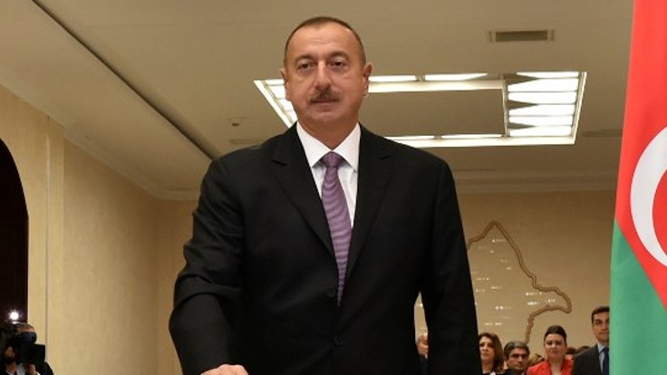 Azerbaycan'dan 300 bin özel sektör çalışanına destek