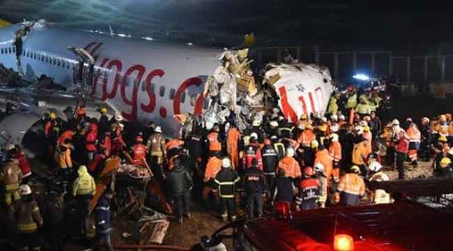 İstanbul Sabiha Gökçen'de Uçak Kazası 