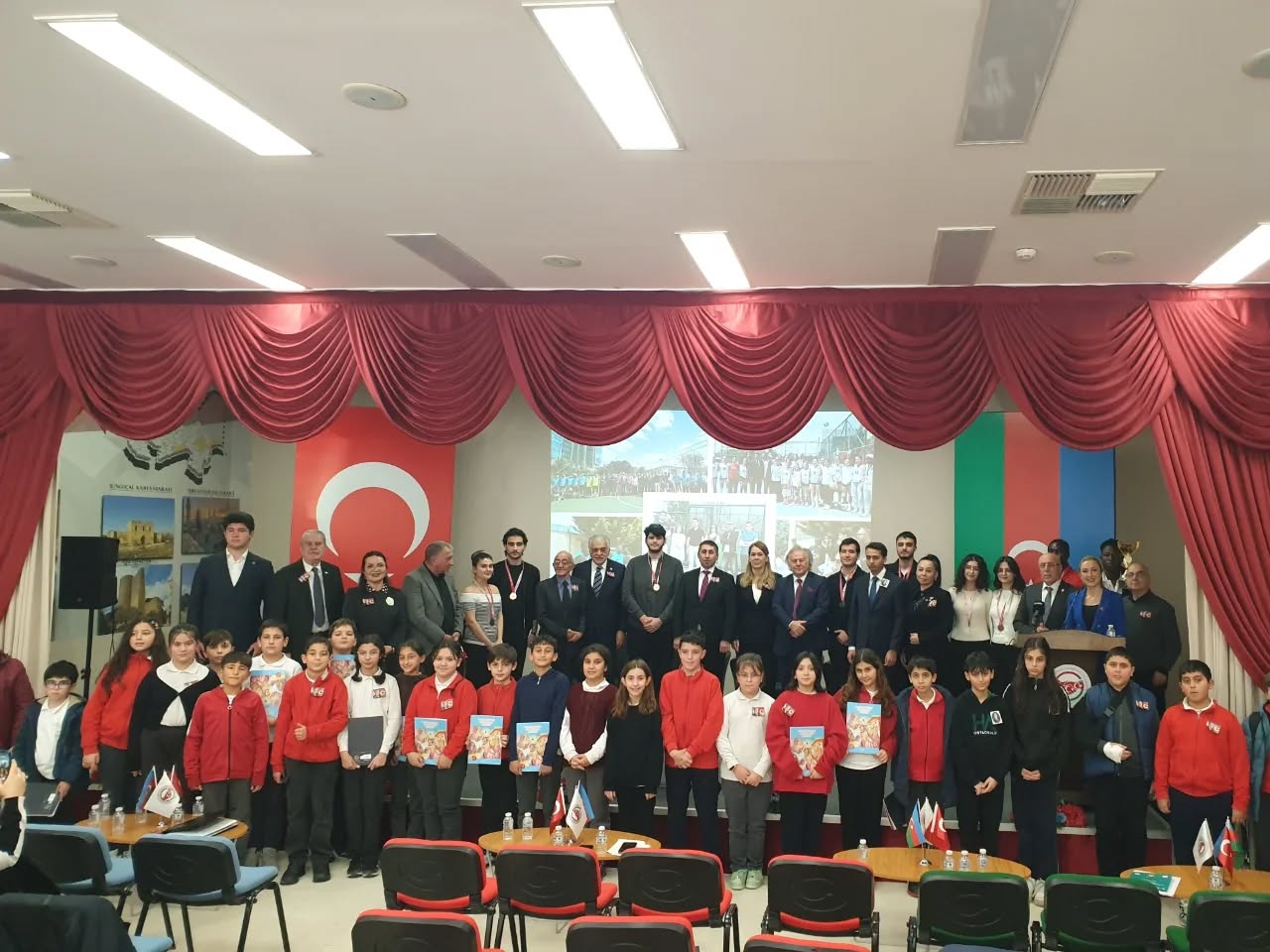 TADİV Azerbaycan’ın Ulusal Lideri Haydar Aliyev’in Vefatının 22. Yıl dönümünde anma programı gerçekleştirdi.
